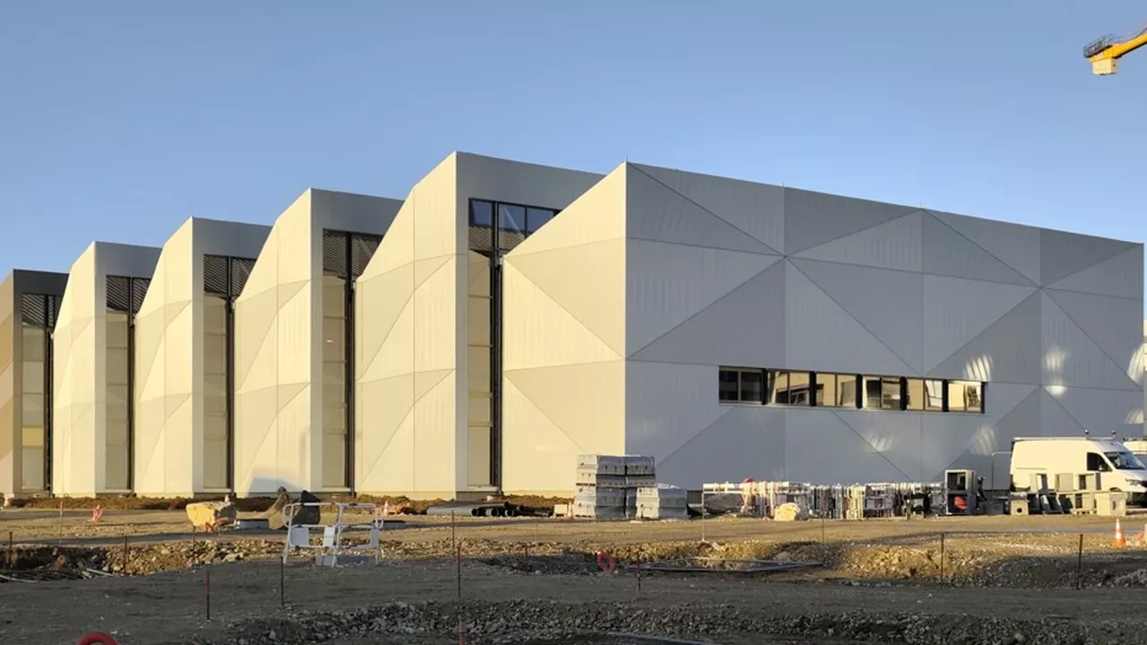 Construction d'un gymnase bois paille
