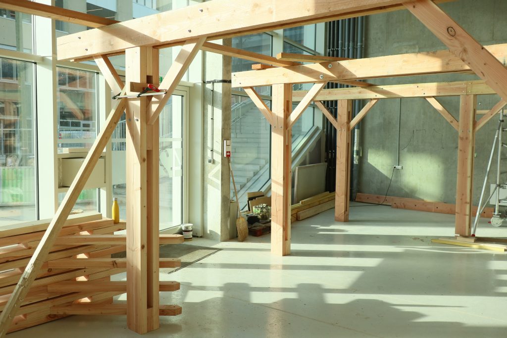Création d’une mezzanine bois dans un immeuble existant