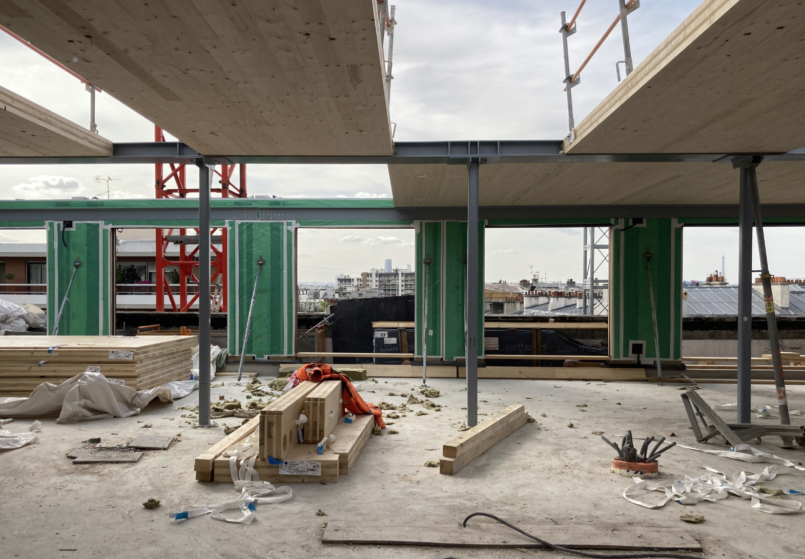 Parmentier Transformation d’un parking et surélévation bois