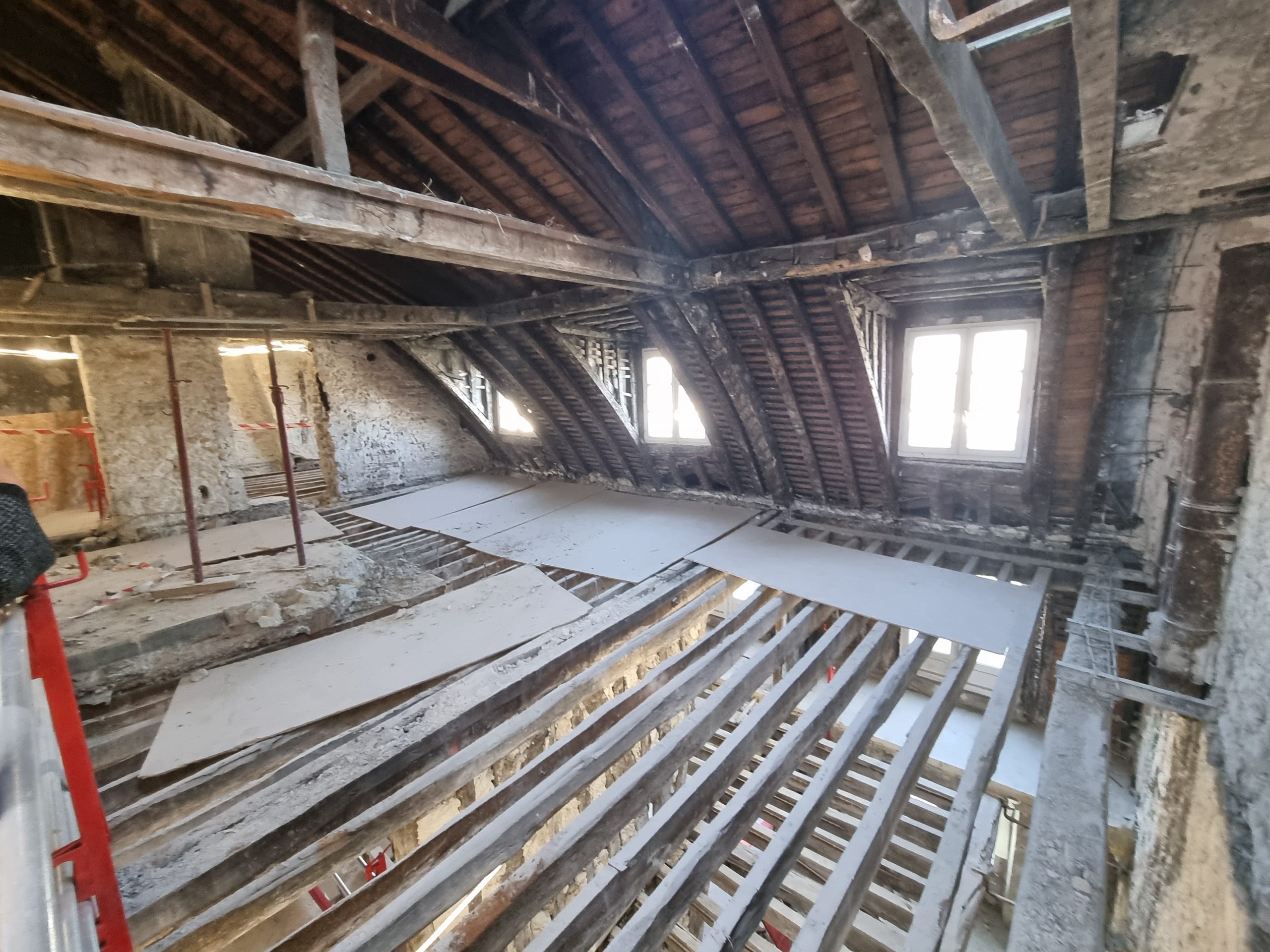 Réhabilitation d'un ensemble de bâtiments faubourien et haussmannien