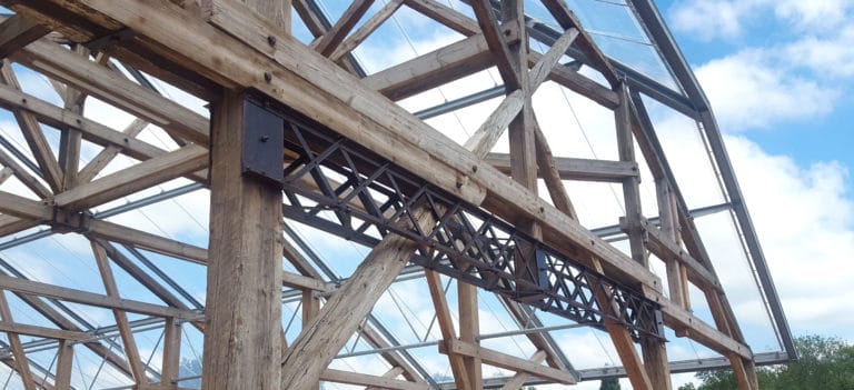 Réhabilitation d'une halle en charpente bois