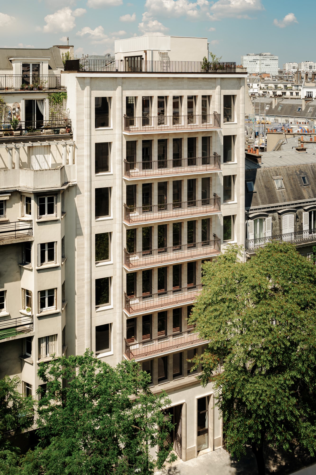 Réhabilitation et surélévation d’un bâtiment de bureaux